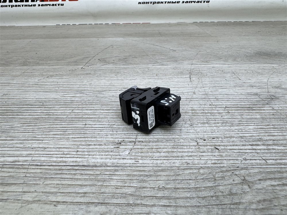 Кнопка стеклоподъемника, 500 рублей, Севастополь