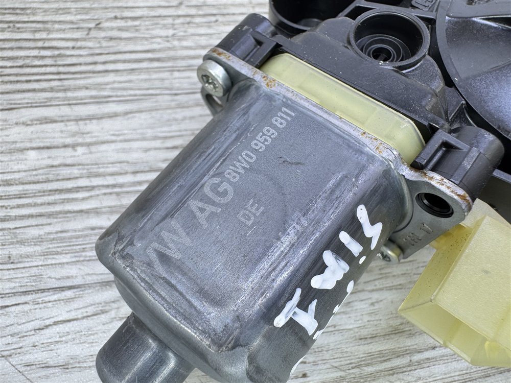 Моторчик стеклоподъемника, 1400 рублей, Севастополь