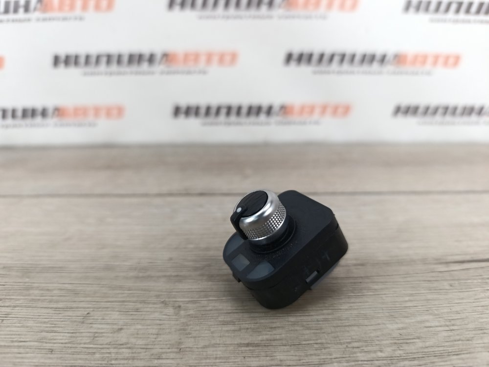 Блок управления зеркалами, 1000 рублей, Москва