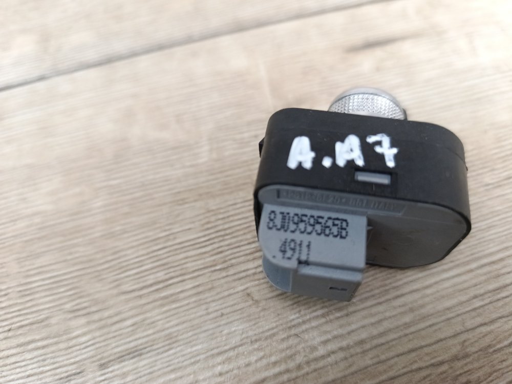 Блок управления зеркалами, 1000 рублей, Москва