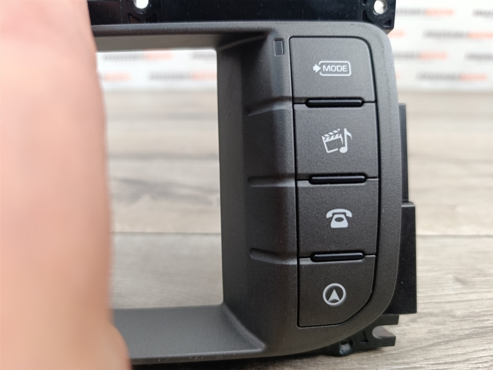 Блок управления мультимедиа, 5000 рублей, Москва