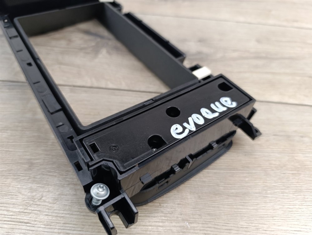 Блок управления мультимедиа, 5000 рублей, Москва