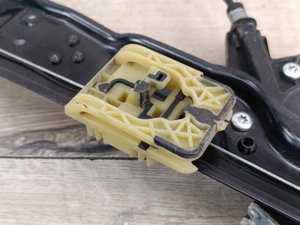 Стеклоподъемник, 2000 рублей, Москва