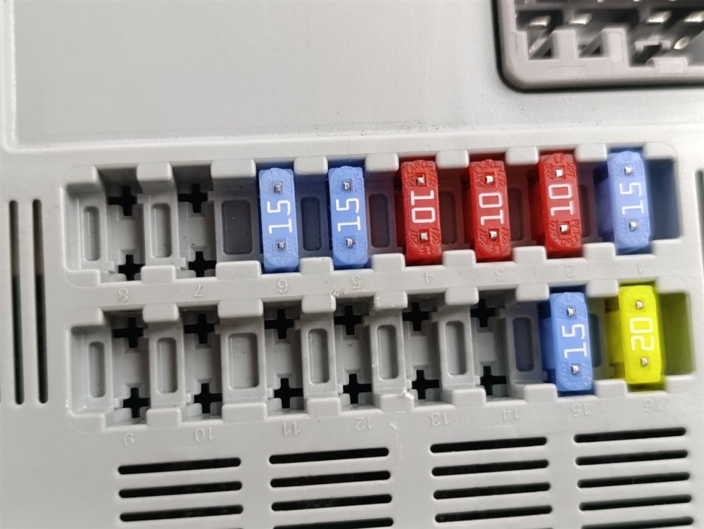 Блок предохранителей салон, 900 рублей, Москва