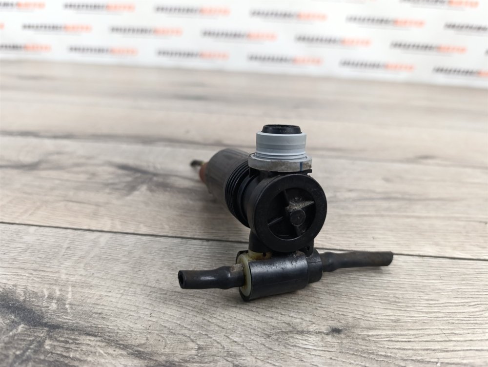 Насос омывателя стекла, 1000 рублей, Москва