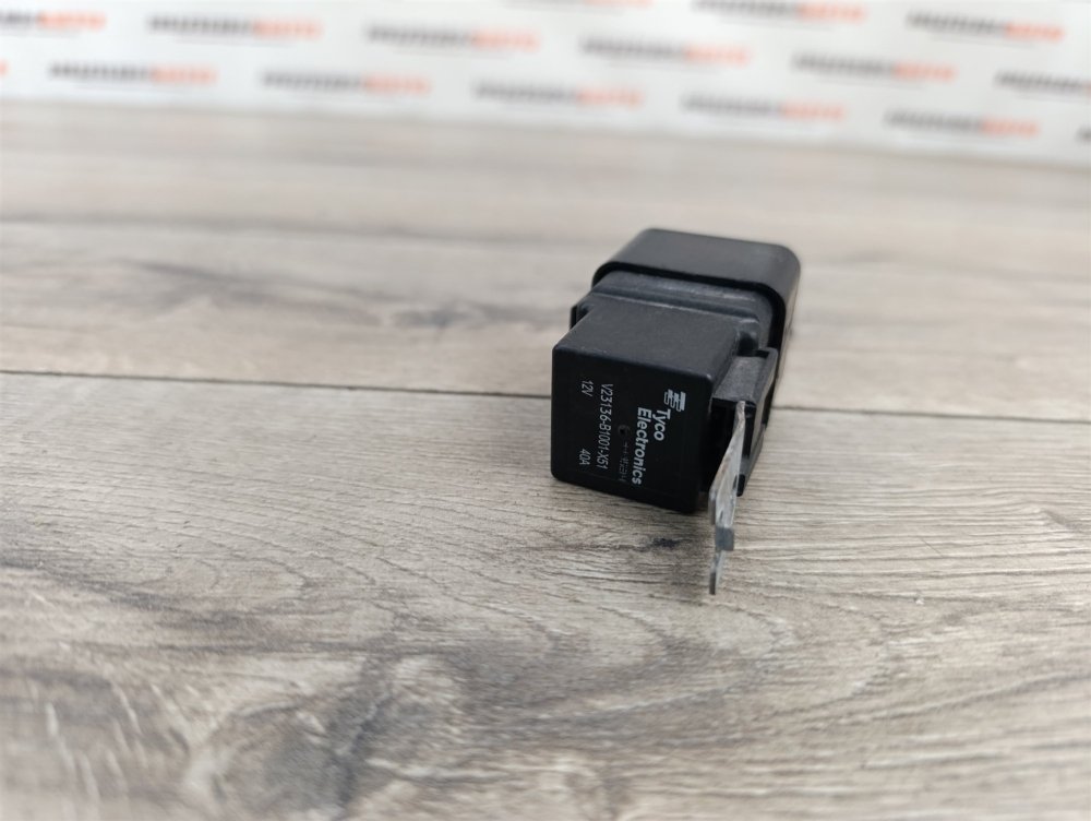 Реле, 2000 рублей, Москва