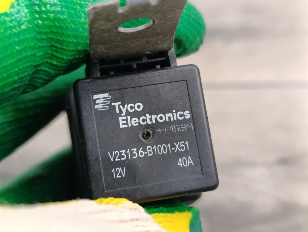 Реле, 2000 рублей, Москва