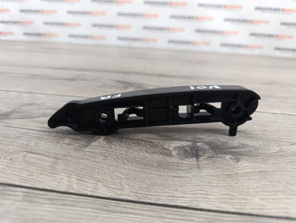 Кронштейн крыла, 1000 рублей, Москва