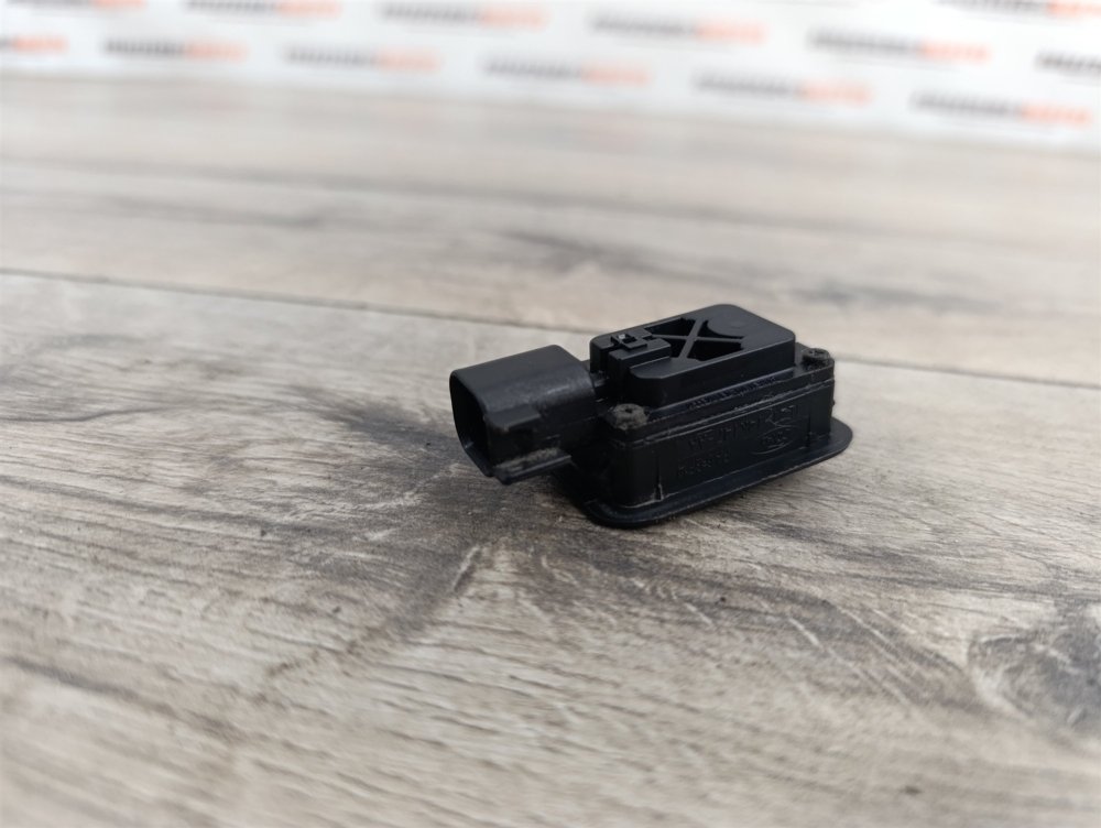 Кнопка открывания багажника, 1000 рублей, Москва