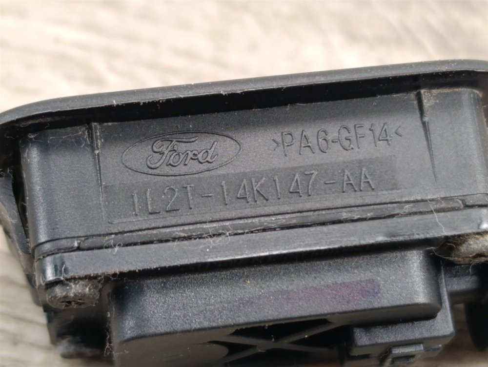 Кнопка открывания багажника, 1000 рублей, Москва