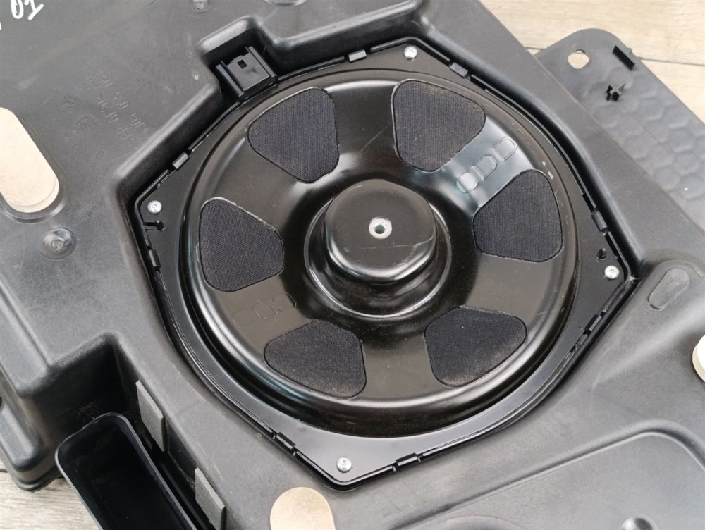 Сабвуфер, 7000 рублей, Москва