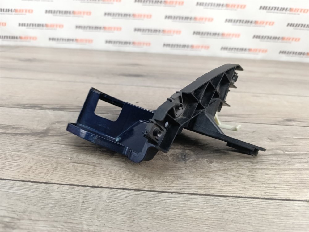 Кронштейн крыла, 2000 рублей, Москва