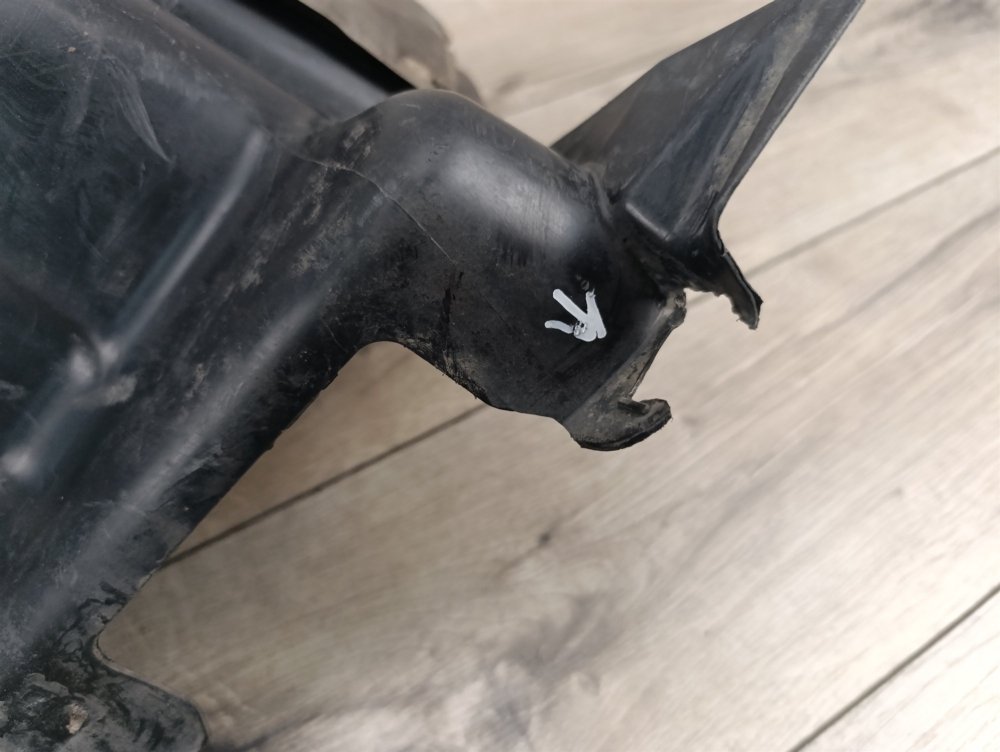 Подкрылок, 6000 рублей, Москва