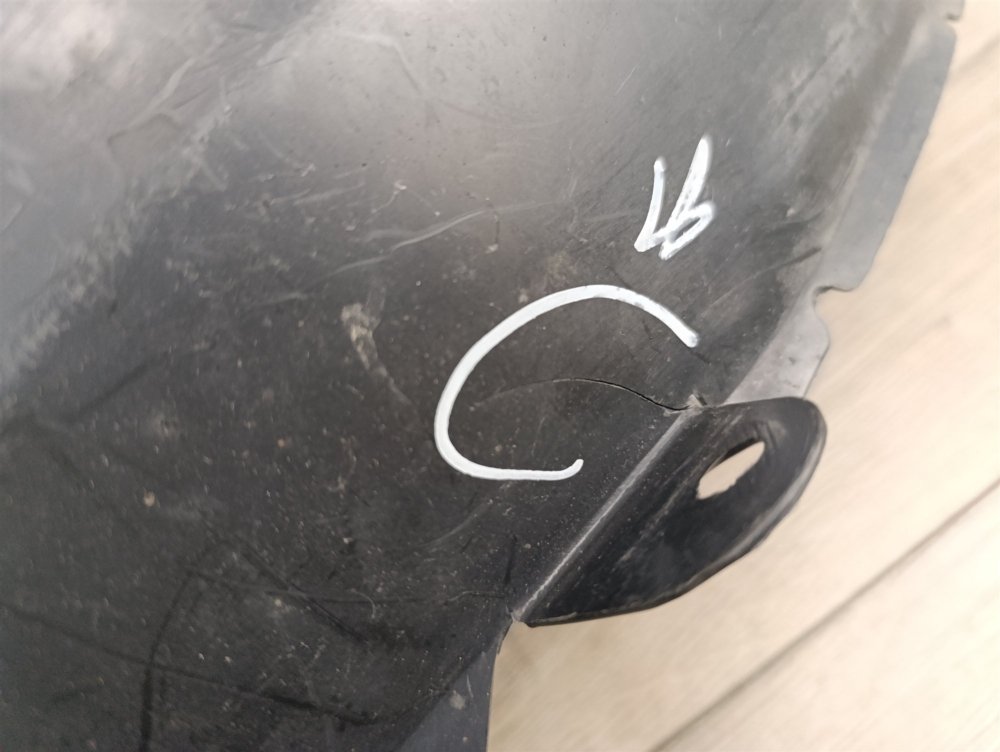 Подкрылок, 4300 рублей, Москва