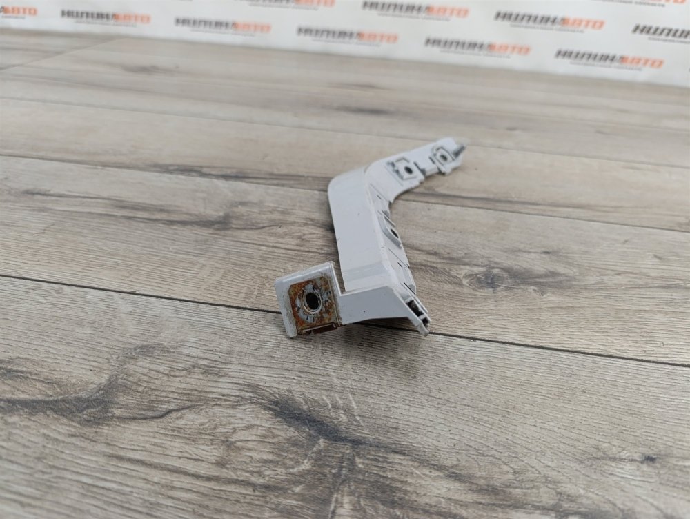 Кронштейн бампера, 1000 рублей, Москва