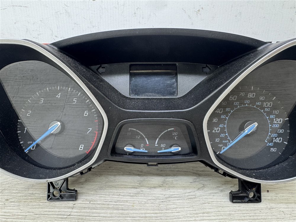 Панель приборов, 1500 рублей, Севастополь