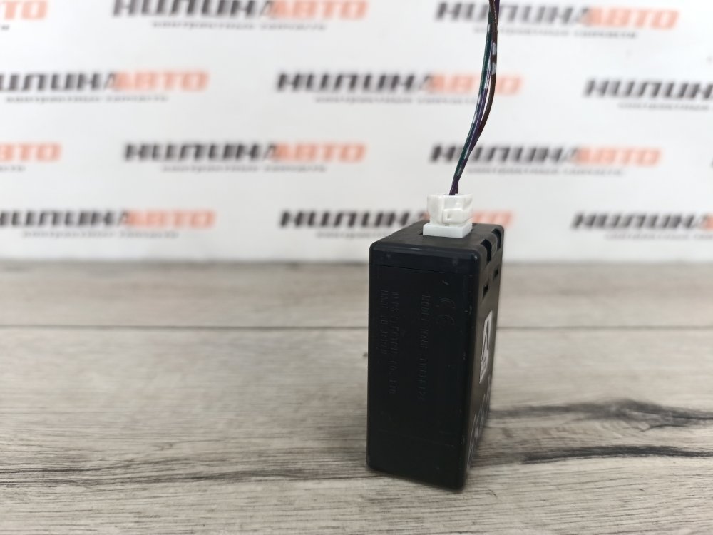 Блок управления центральным замком, 500 рублей, Москва