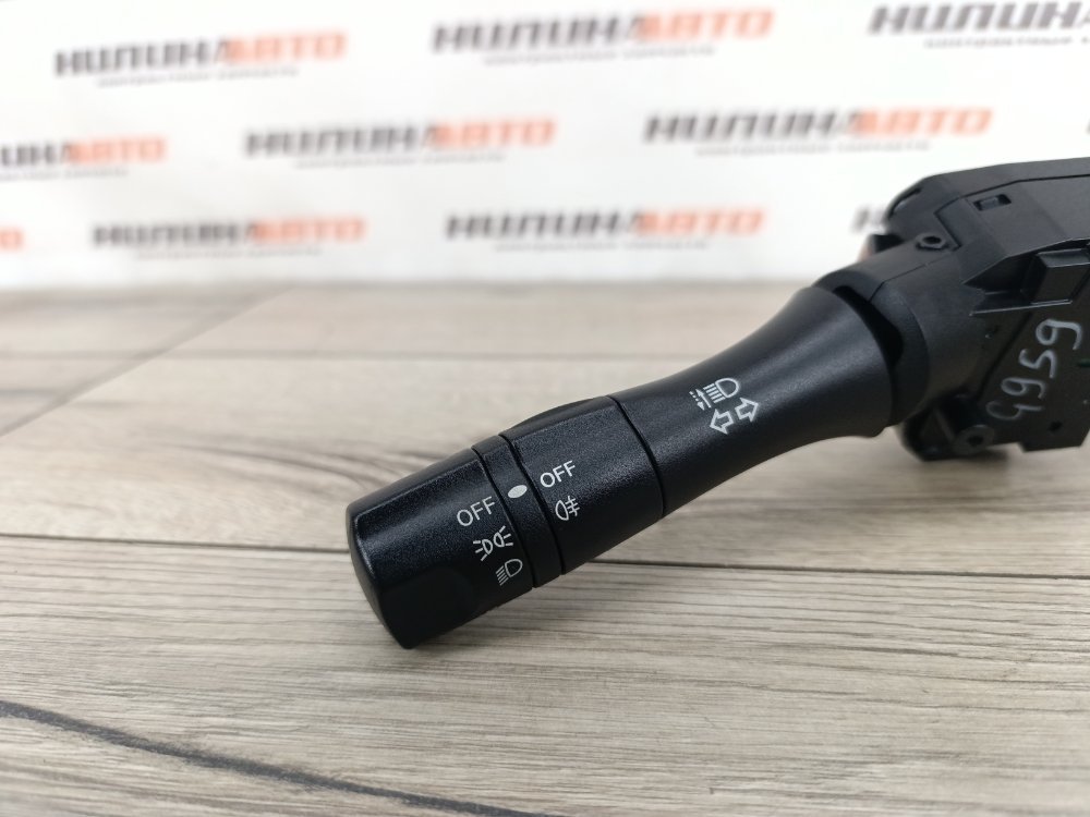 Подрулевой переключатель, 2000 рублей, Москва