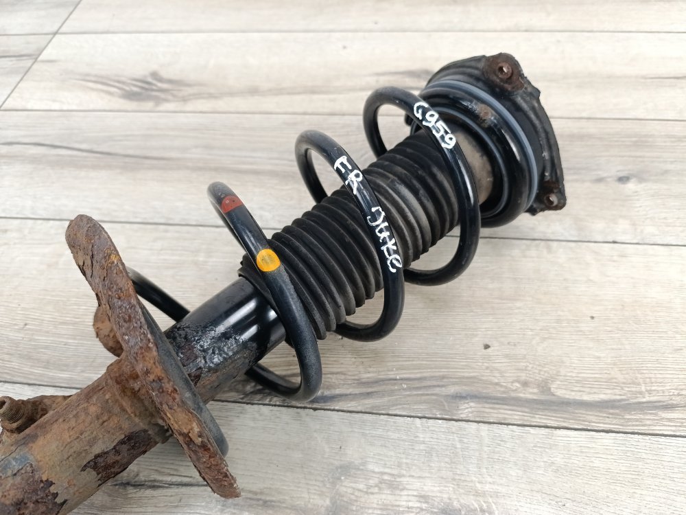 Амортизатор, 2000 рублей, Москва