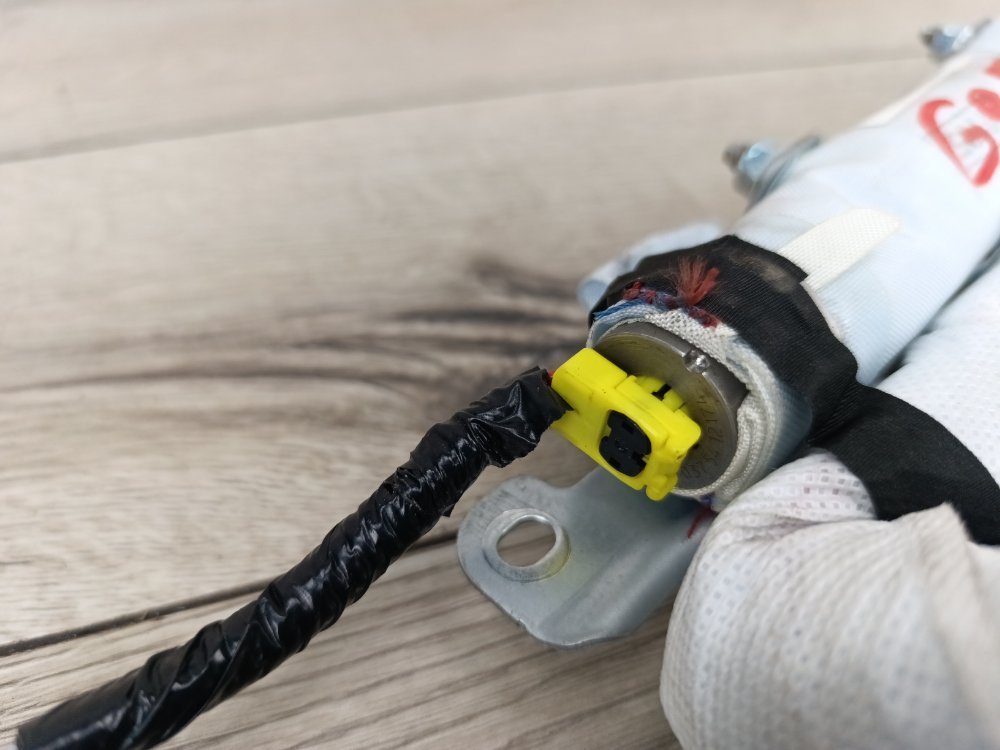 Подушка безопасности боковая, 4000 рублей, Москва