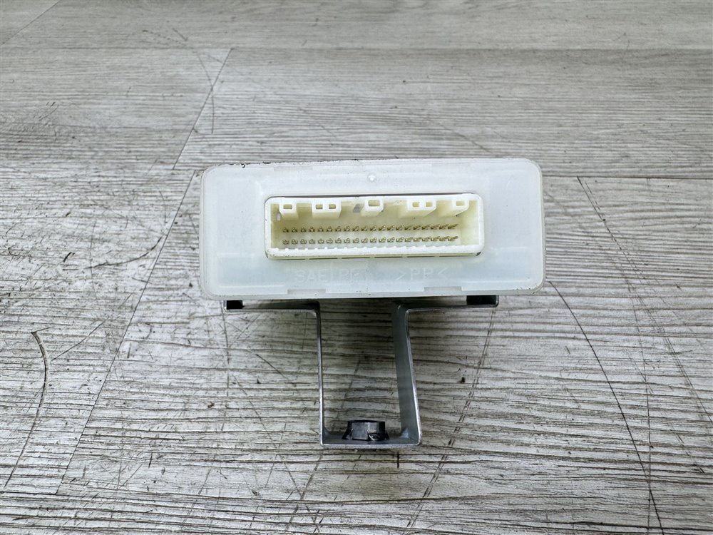 Блок управления центральным замком, 1000 рублей, Севастополь