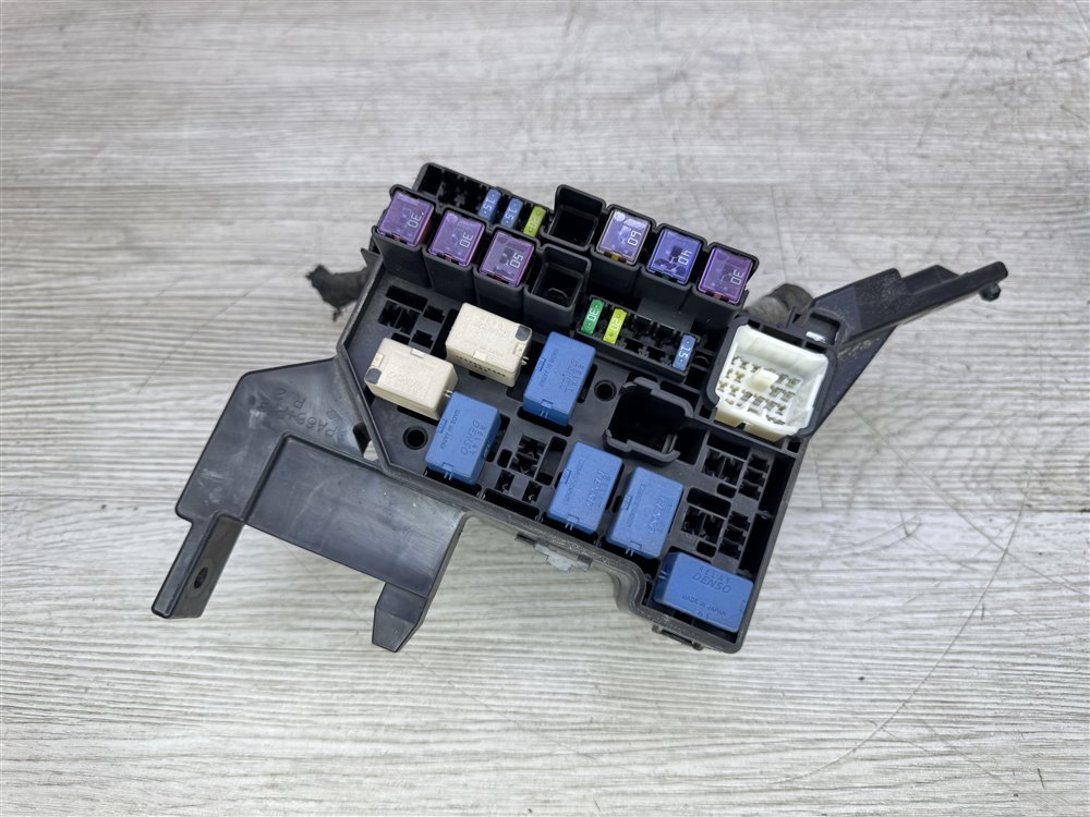 Блок предохранителей под капот, 2000 рублей, Севастополь