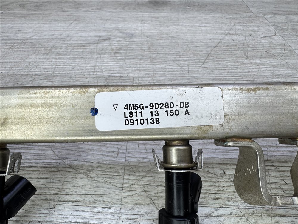 Рампа топливная, 2000 рублей, Севастополь