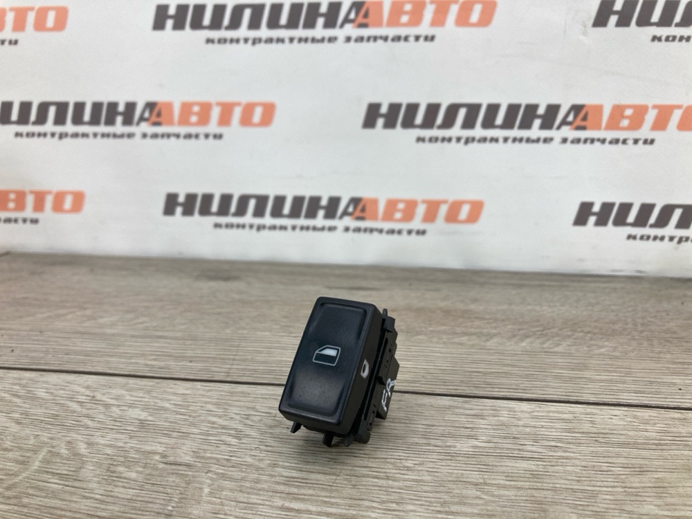 Кнопка стеклоподъемника, 500 рублей, Москва