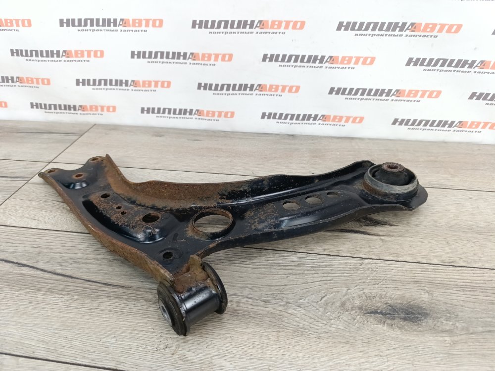 Рычаг передний нижний, 2000 рублей, Москва