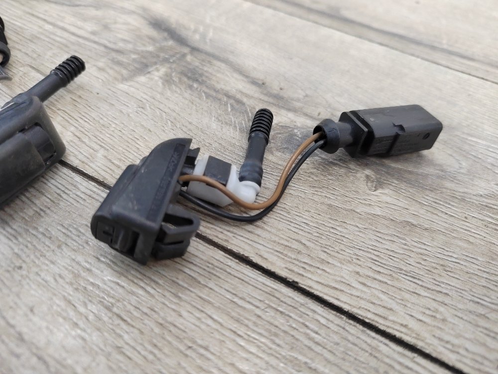 Форсунка омывателя лобового стекла, 2000 рублей, Москва