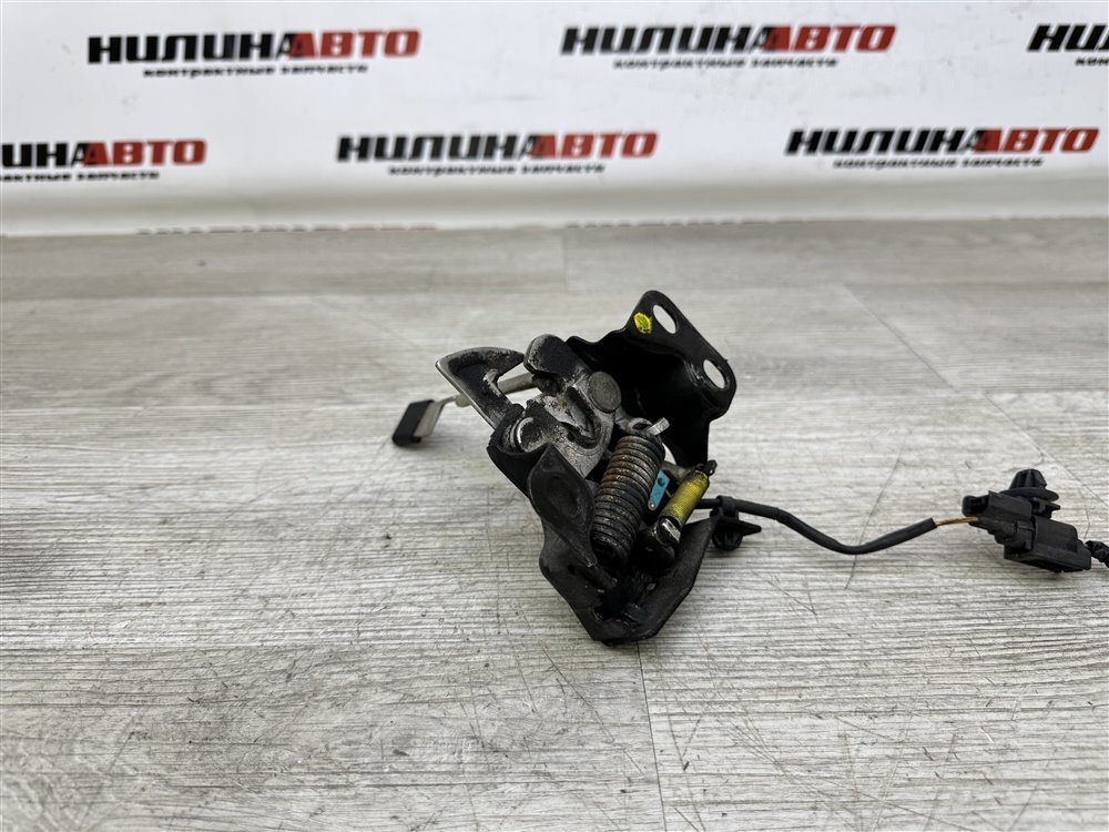 Замок капота, 2000 рублей, Севастополь