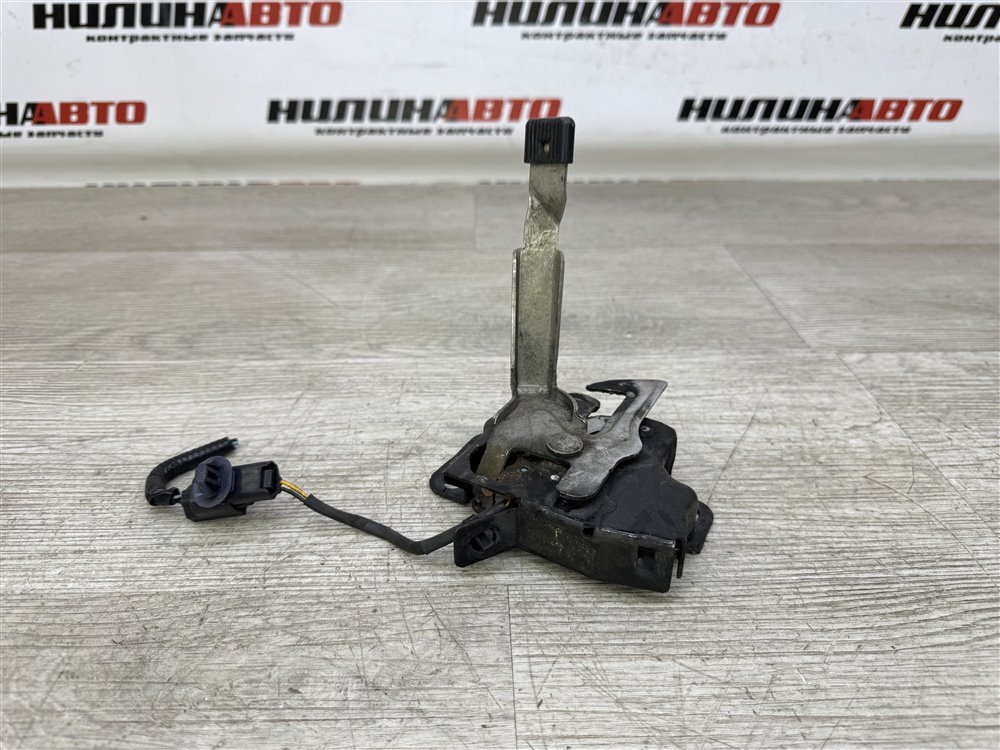 Замок капота, 2000 рублей, Севастополь