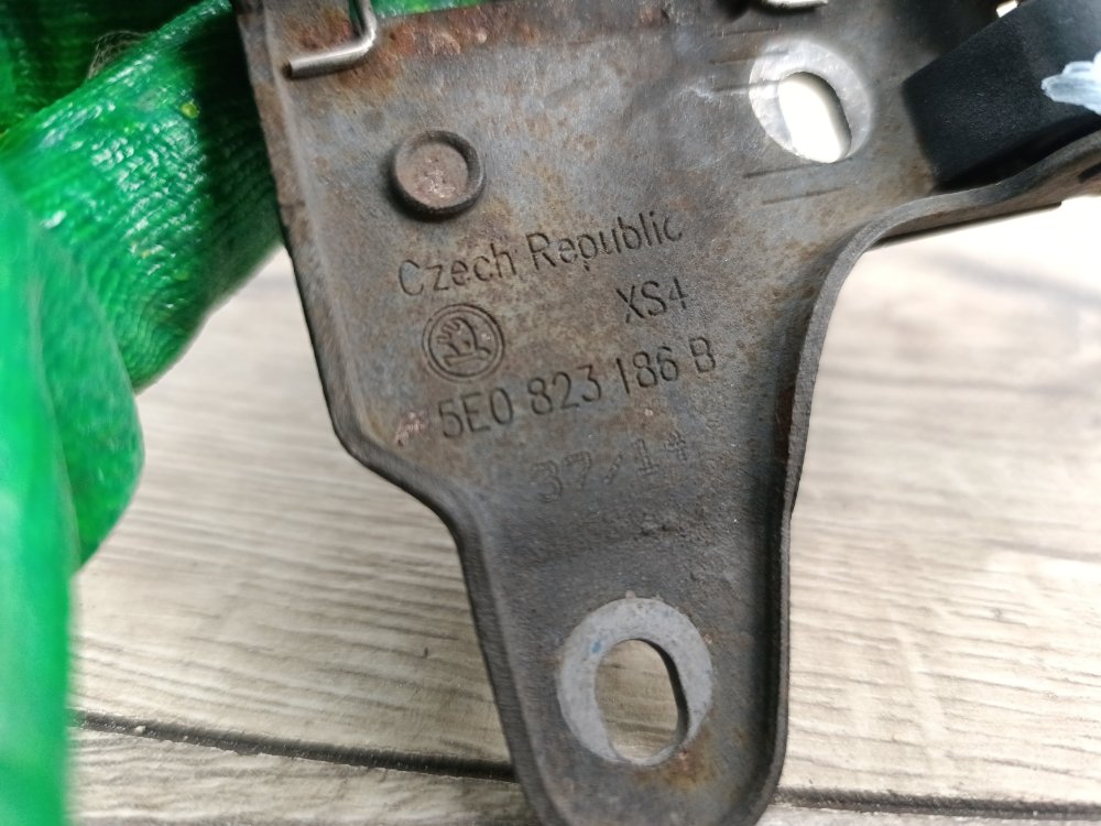 Замок капота, 2500 рублей, Москва