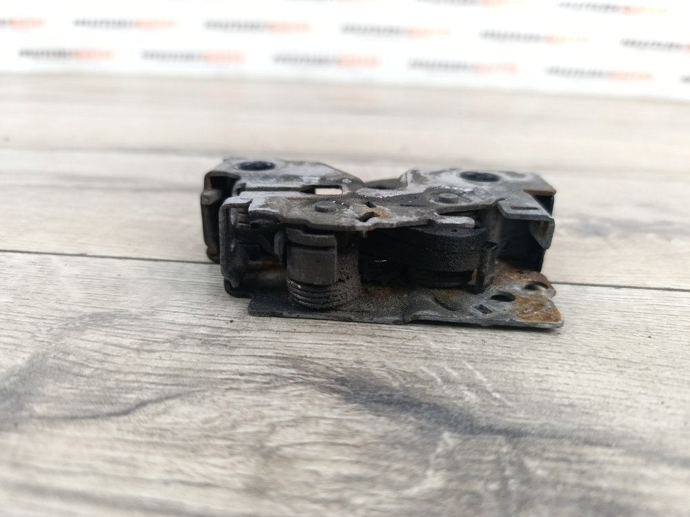 Замок капота, 2000 рублей, Москва