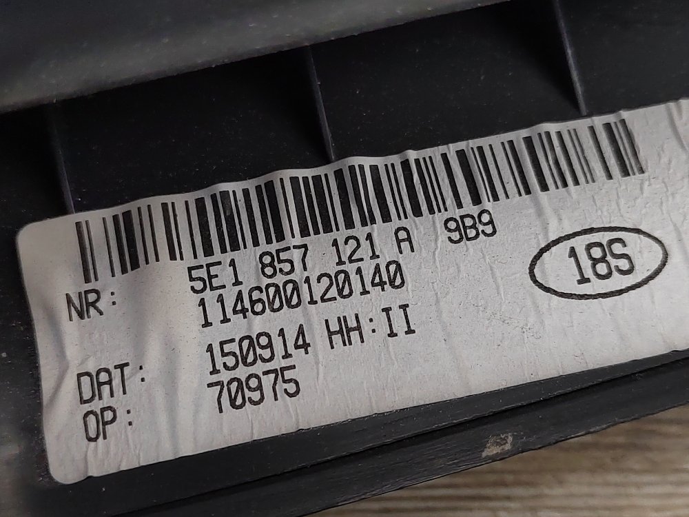 Бардачок, 2000 рублей, Москва