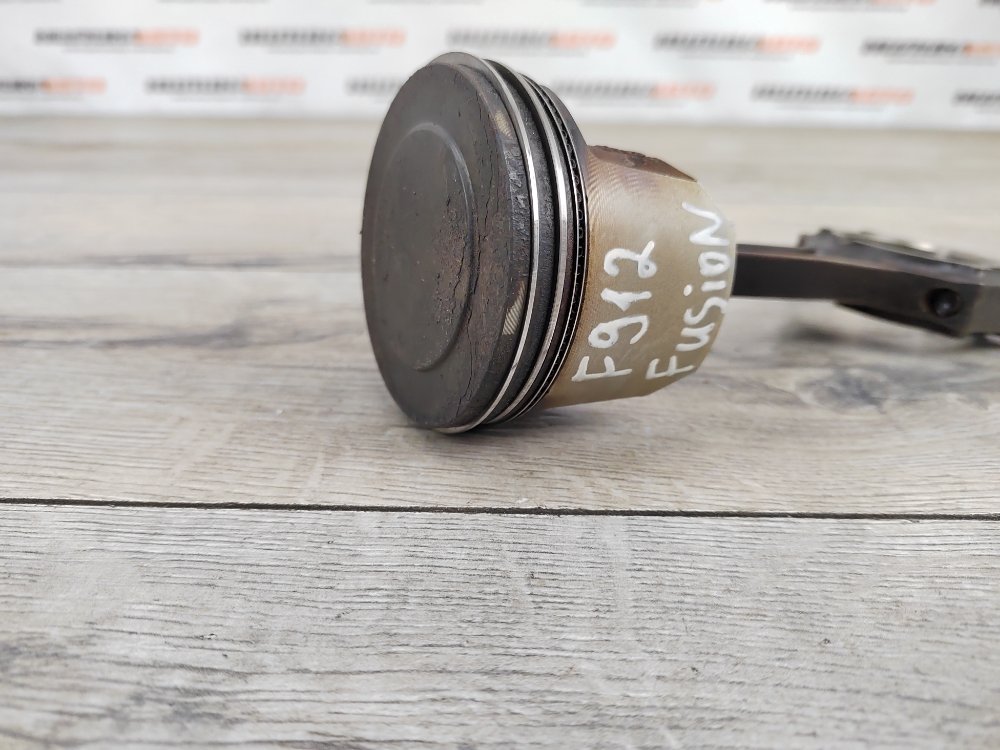 Шатун двигателя, 2500 рублей, Москва