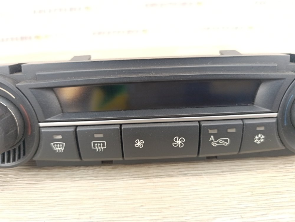 Блок управления печкой, 1000 рублей, Москва