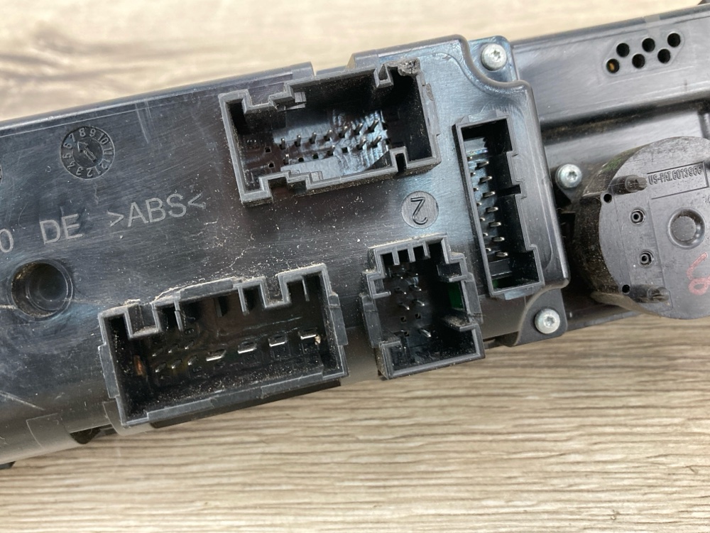 Блок управления печкой, 1000 рублей, Москва