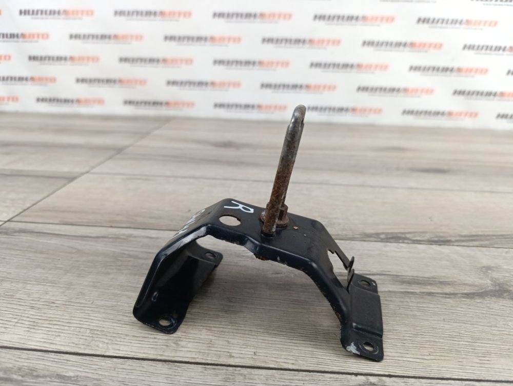 Петля замка капота, 500 рублей, Москва