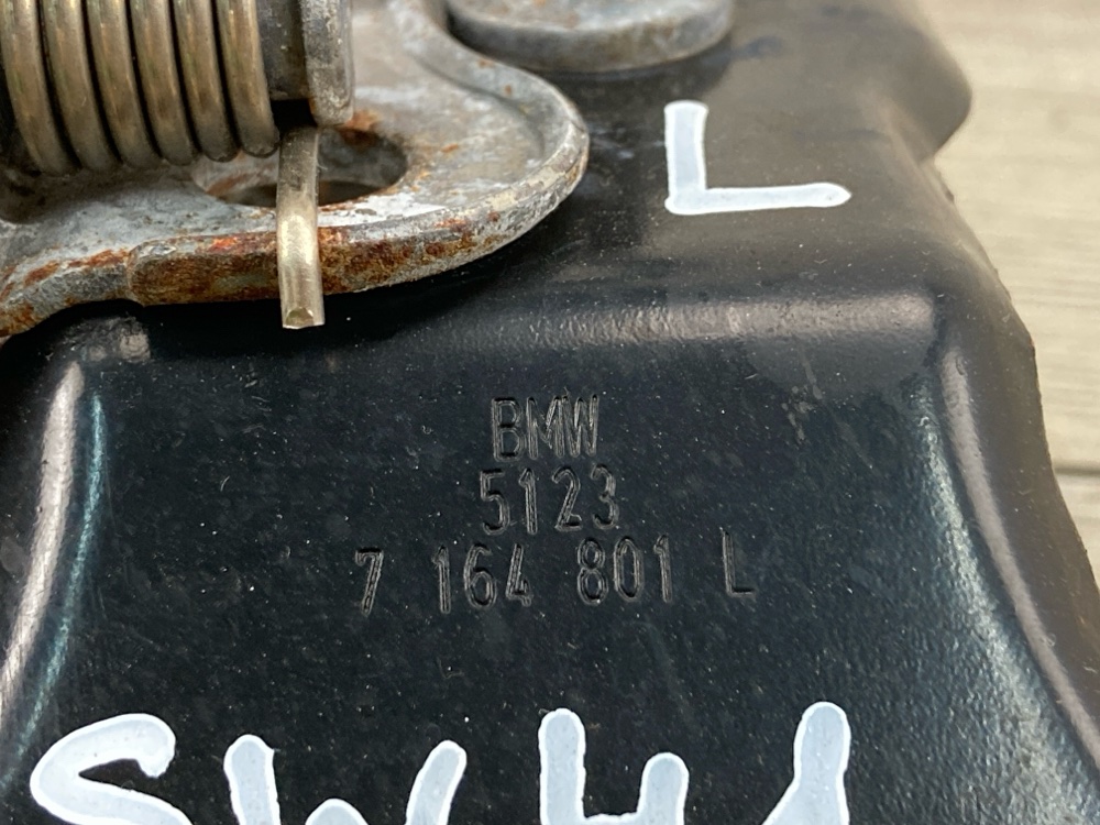 Крюк замка капота, 500 рублей, Москва