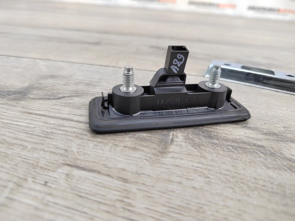 Кнопка открывания багажника, 2400 рублей, Москва