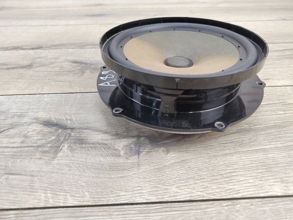 Динамик, 2000 рублей, Москва