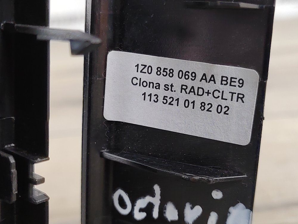 Рамка магнитолы, 1000 рублей, Москва