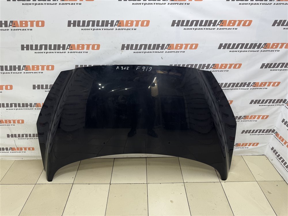 Капот, 14000 рублей, Севастополь