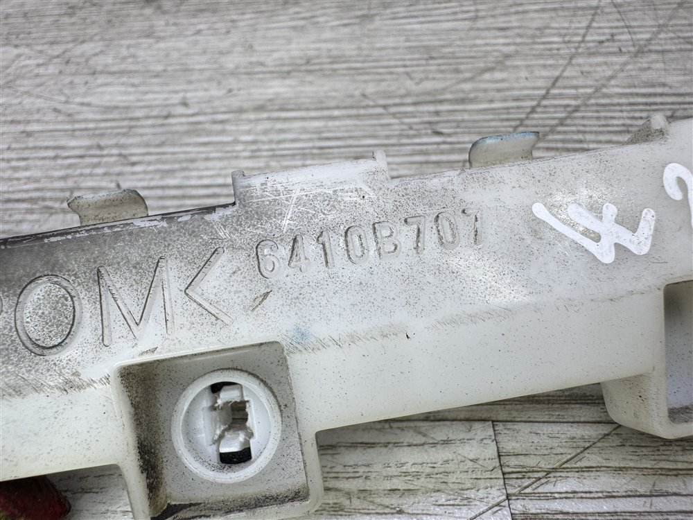 Кронштейн бампера, 1000 рублей, Севастополь