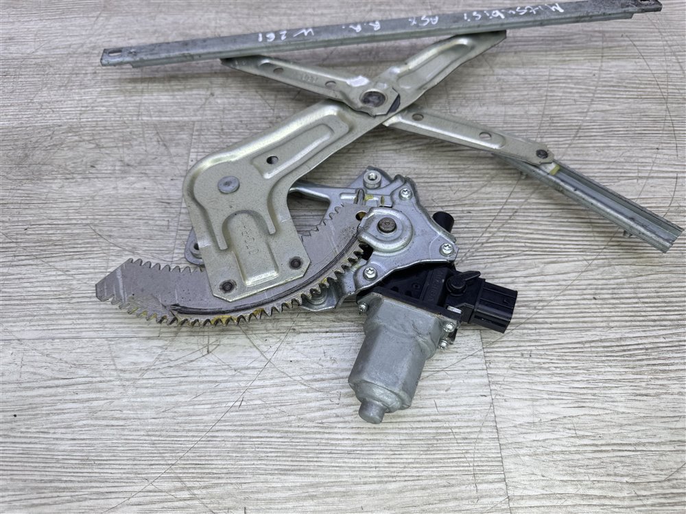 Стеклоподъемник, 1000 рублей, Севастополь