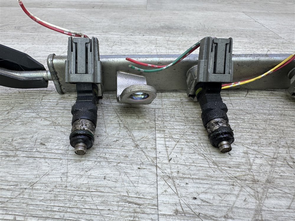 Рампа топливная, 2000 рублей, Севастополь