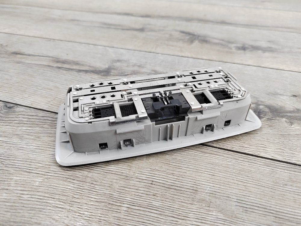 Плафон салона, 1000 рублей, Москва