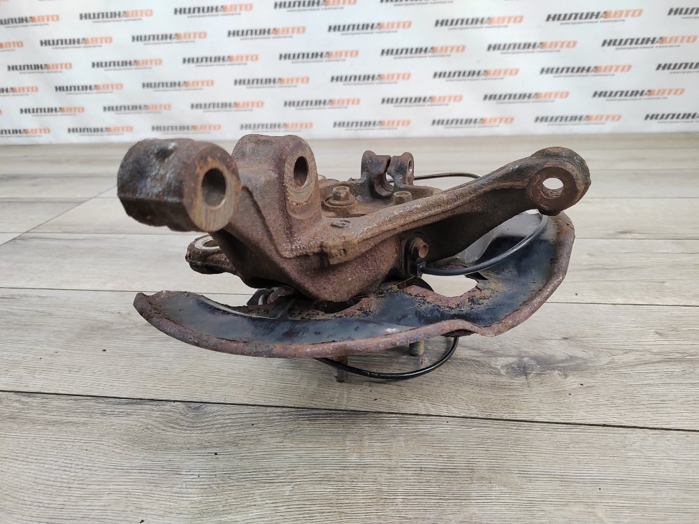 Кулак поворотный, 2000 рублей, Москва