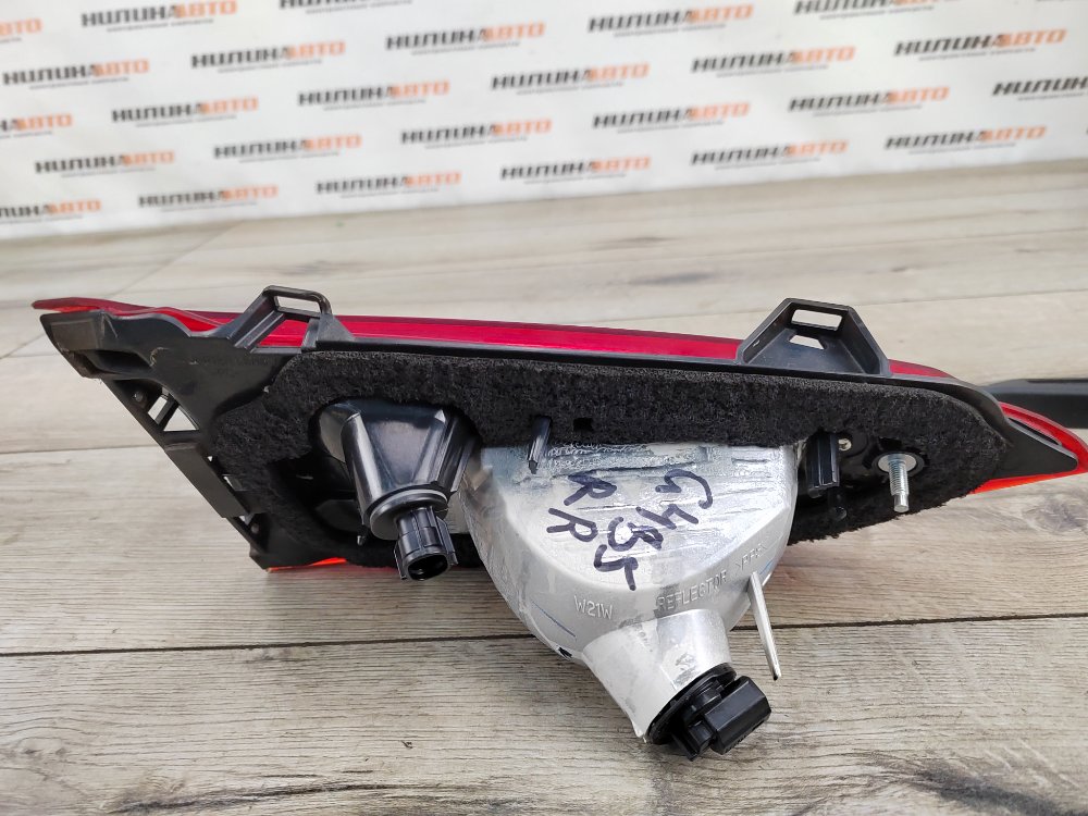 Фонарь в крышку багажника, 2000 рублей, Москва